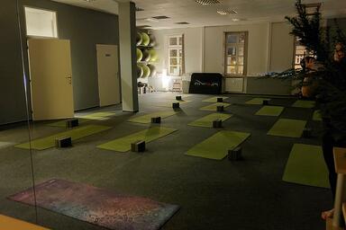 Sváteční jógové plynutí 